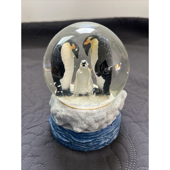 Penguin Family Music Box Snow Globe Plays “Jingle Bells” Holiday Decor Accent - Picture 2 of 7